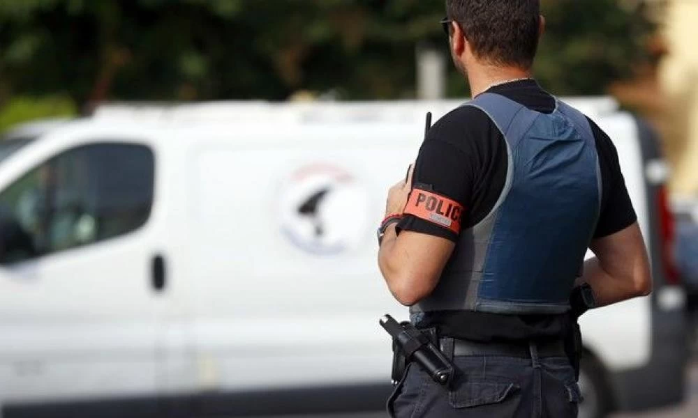 Γαλλία: 84χρονος «μπούκαρε» με το αμάξι του σε εκκλησία-3 τραυματίες